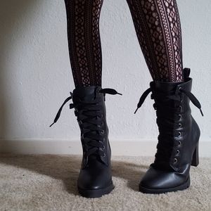 Foxblood Buffy 2.0 boots